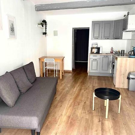 Chez Camille Et David Apartment Сорг Екстериор снимка