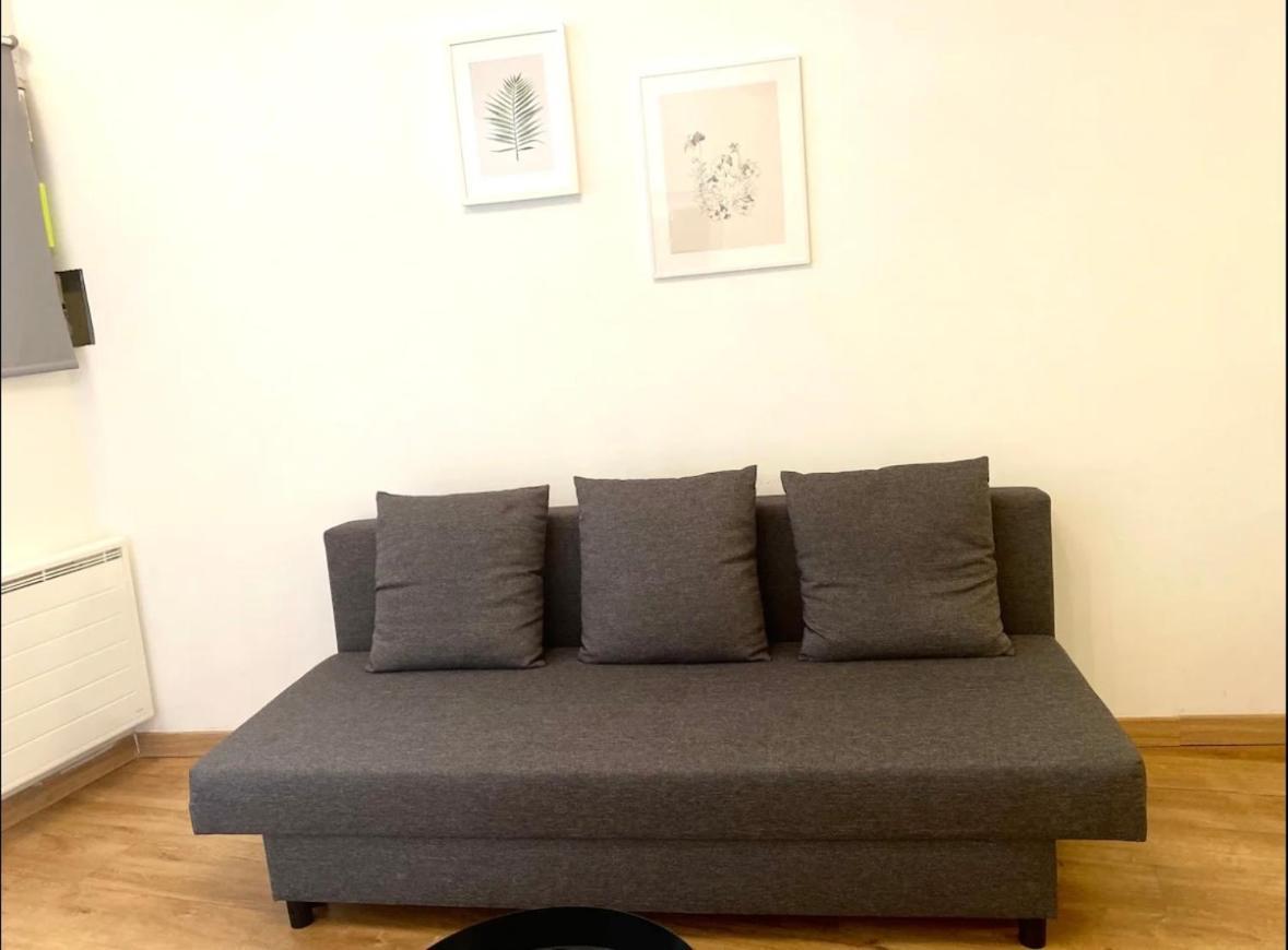 Chez Camille Et David Apartment Сорг Екстериор снимка